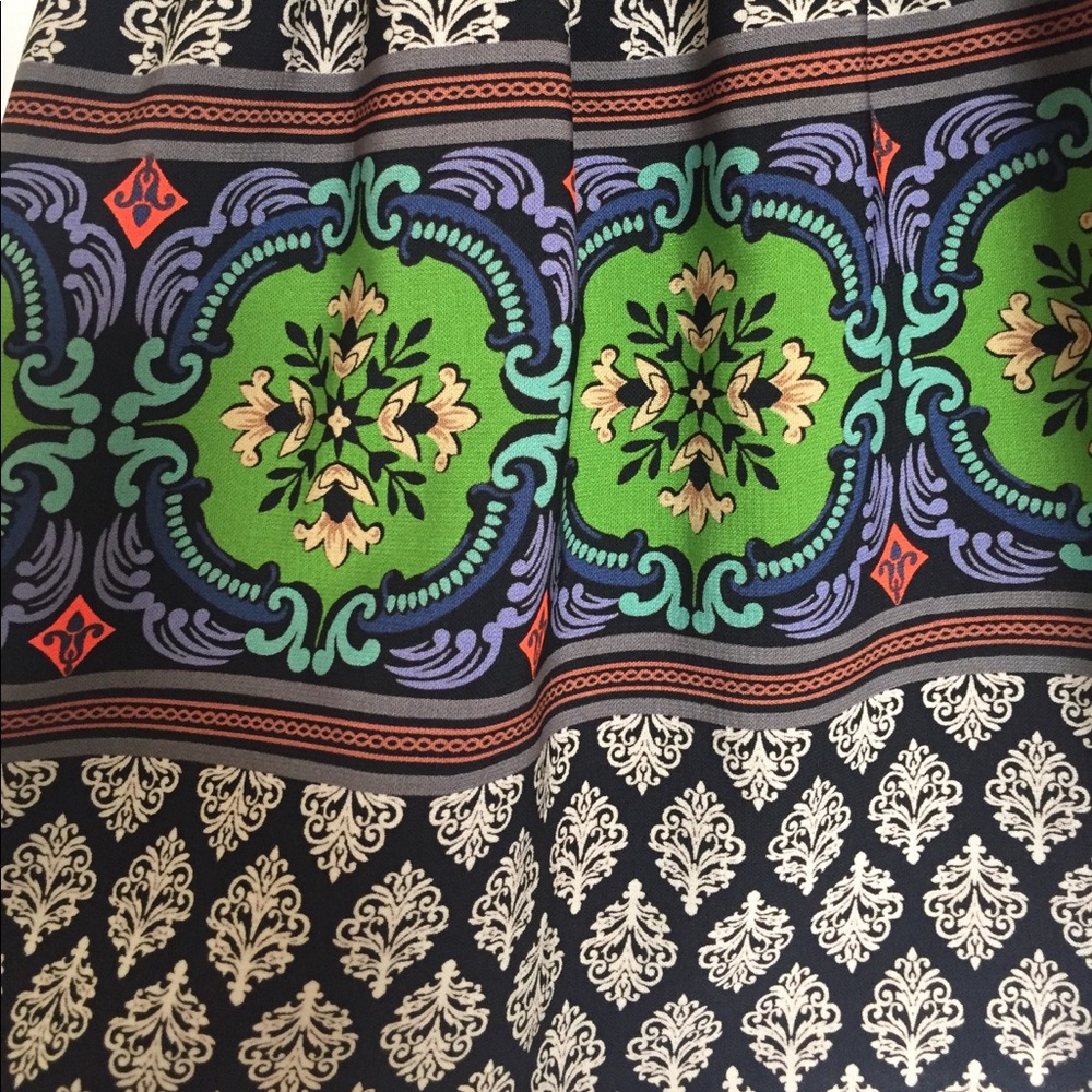 Patterned Tank - Picture 3 of 4