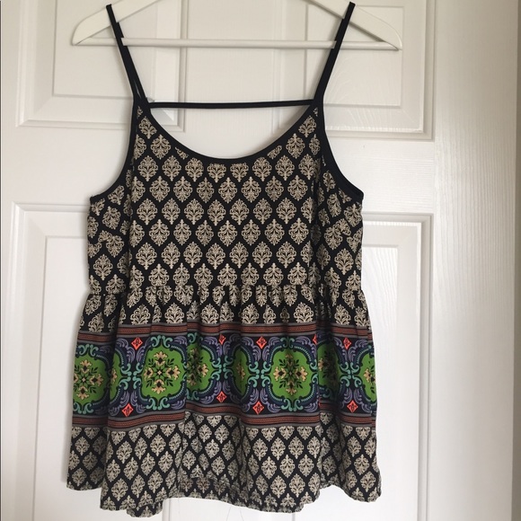 Patterned Tank - Picture 2 of 4