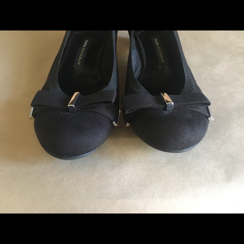 Dana Buchman Size 9.5 Black Heels with Bow 🎀
