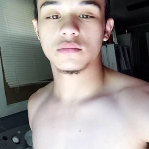 Meet your Posher, Devin