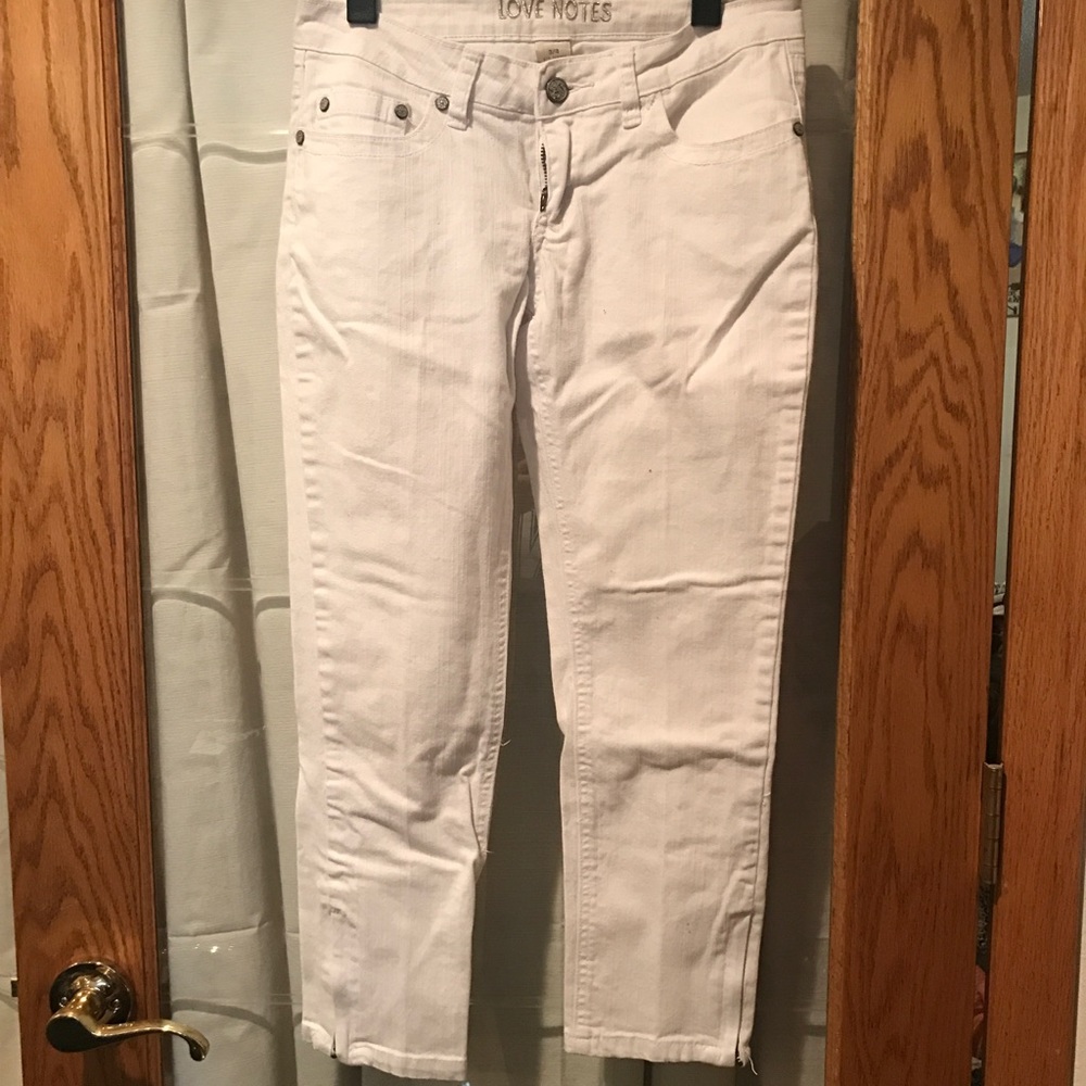 White Capri Jeans