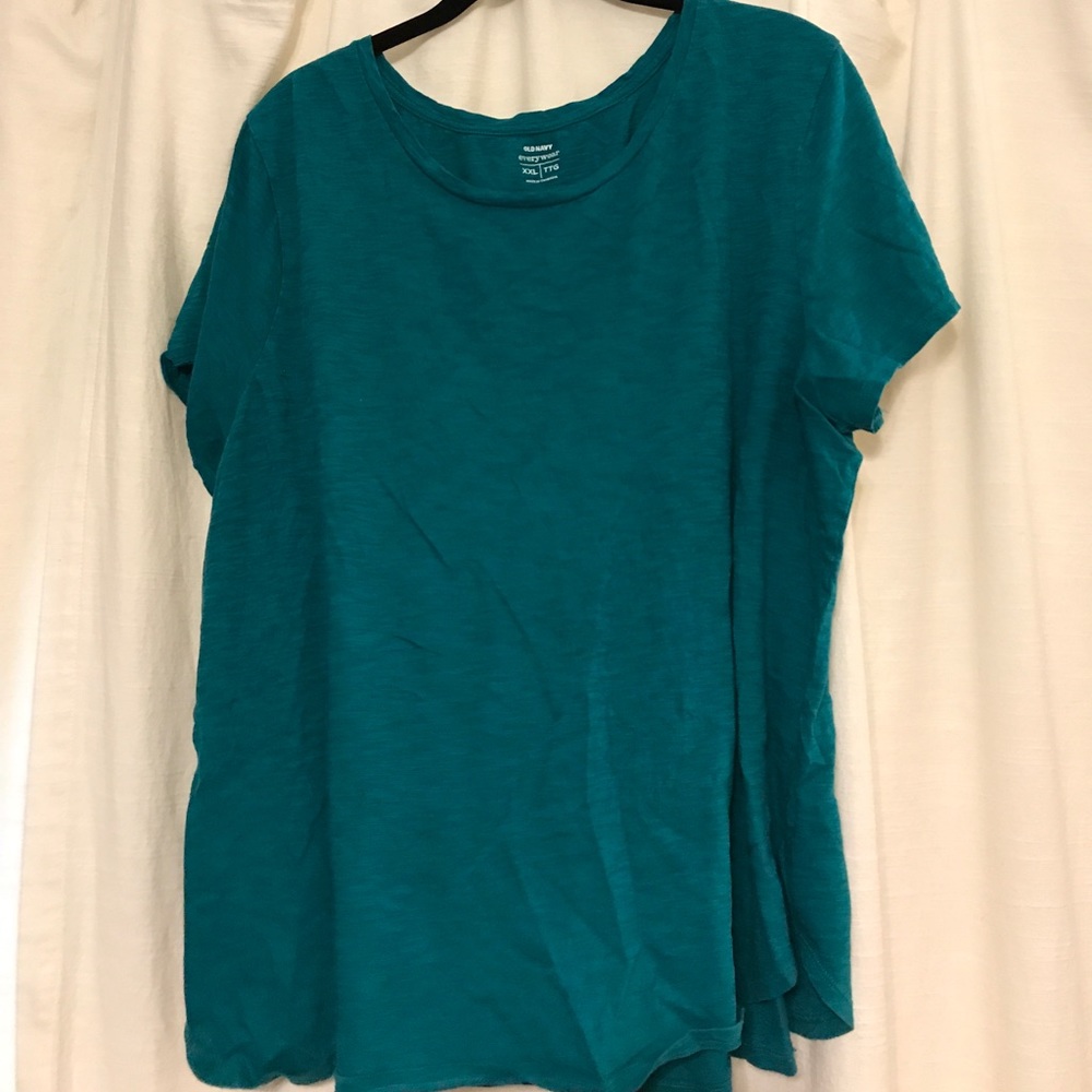 Old Navy crew neck tee