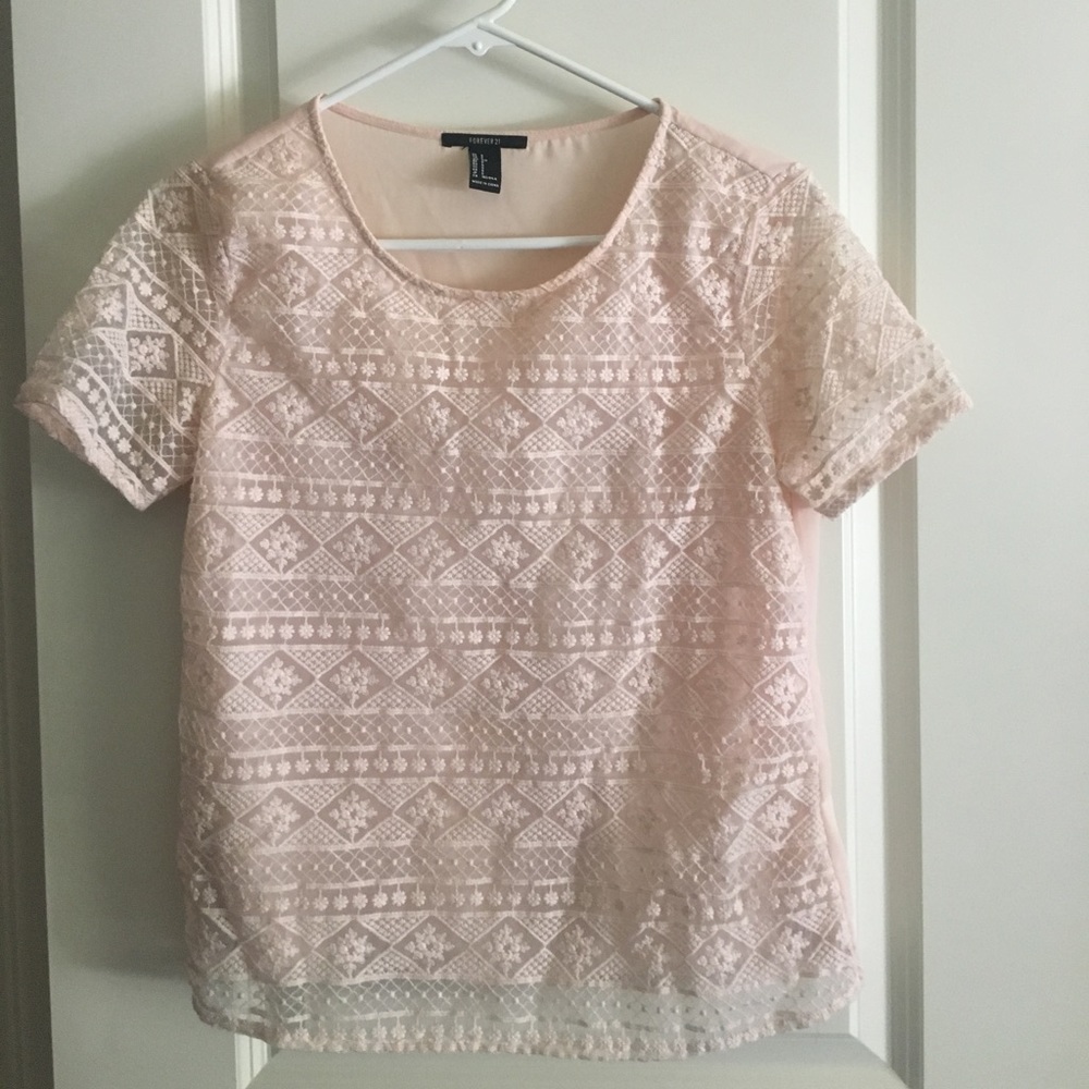 Structured/boxy light pink floral print shirt