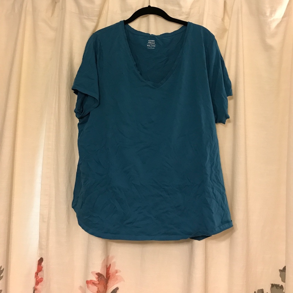 Old Navy relaxed fit v-neck tee