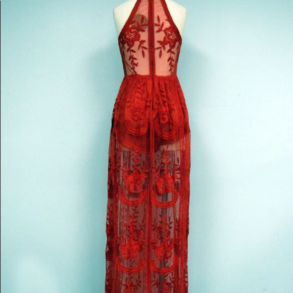 The Jetset Diaries Majestic Lace Maxi Dress - Picture 6 of 8