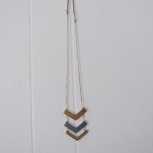 Madewell floating arrow necklace