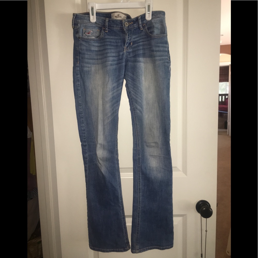 Hollister Medium Wash Boot Cut Jeans - Picture 1 of 5