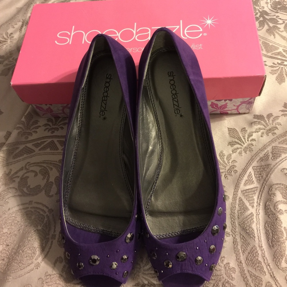 Shoedazzle purple flats size 8