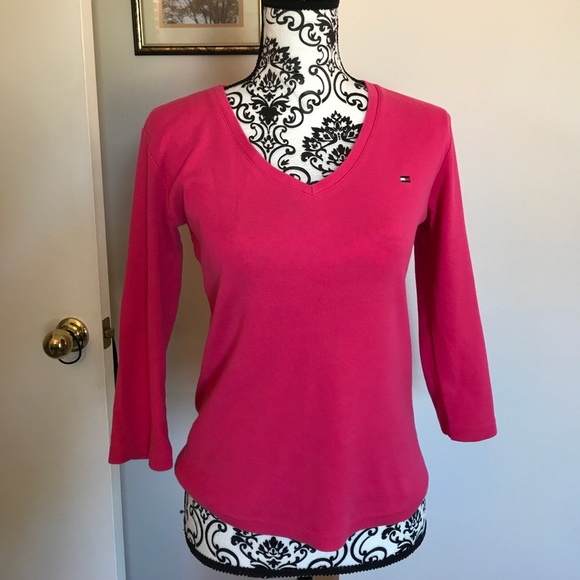 Tommy Hilfiger Tops - FINAL PRICE! Tommy Hilfiger ladies V neck tee