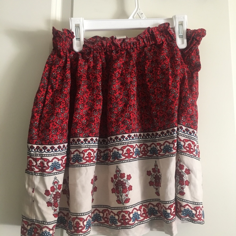 Flowy red,white, and blue skirt - Picture 1 of 4