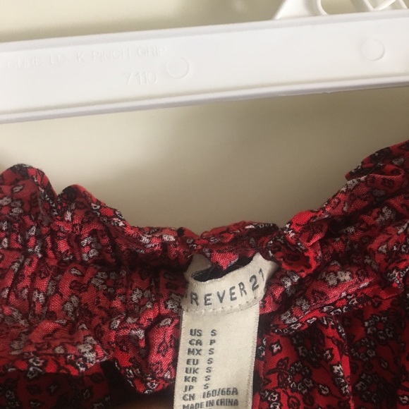 Flowy red,white, and blue skirt - Picture 4 of 4