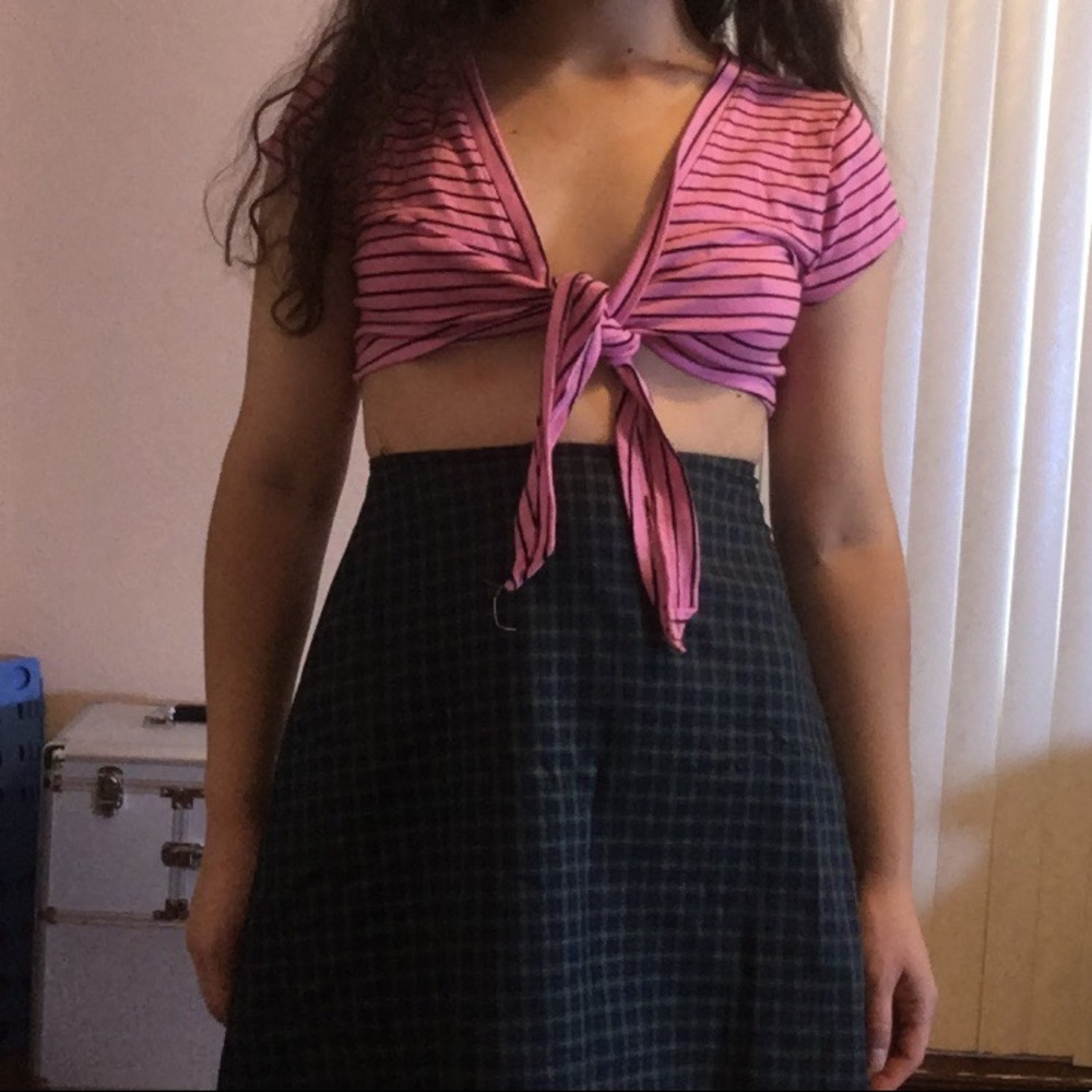 STRIPED CROP TIE TOP