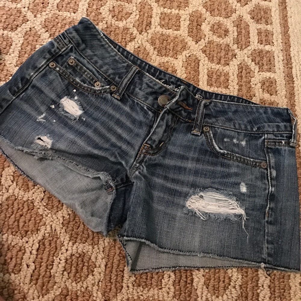 Size 4 American eagle shorts ❤️