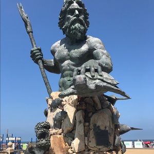 Meet your Posher, Leon