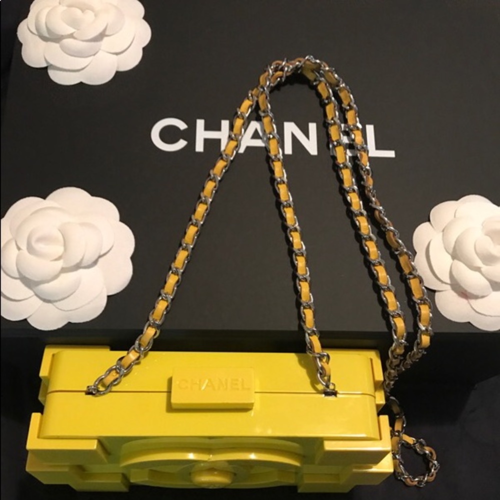 Chanel Yellow Lego handbag LIMITED! - Picture 3 of 7