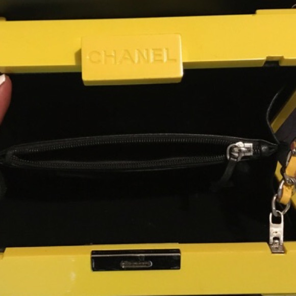 Chanel Yellow Lego handbag LIMITED! - Picture 5 of 7