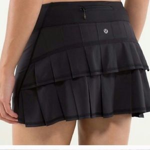 Lululemon black tennis pacesetter skirt/skort
