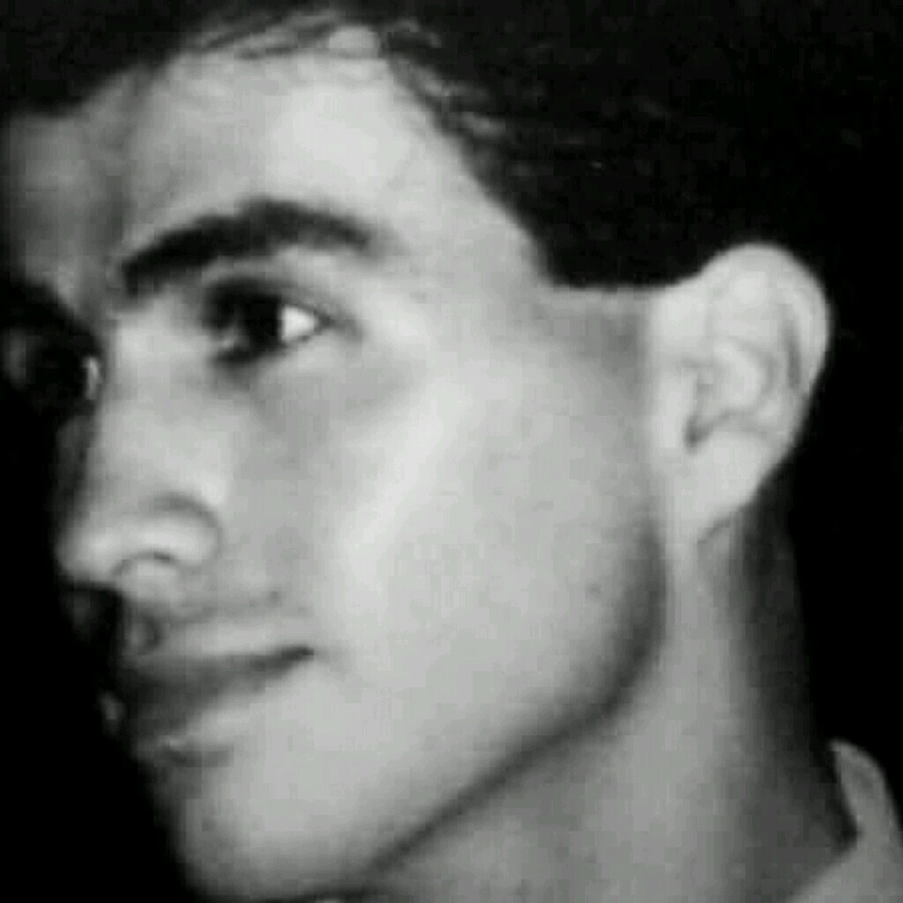 Meet your Posher, Javier