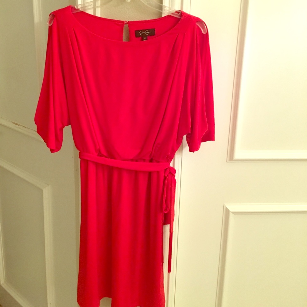 Flattering Jessica Simpson dress