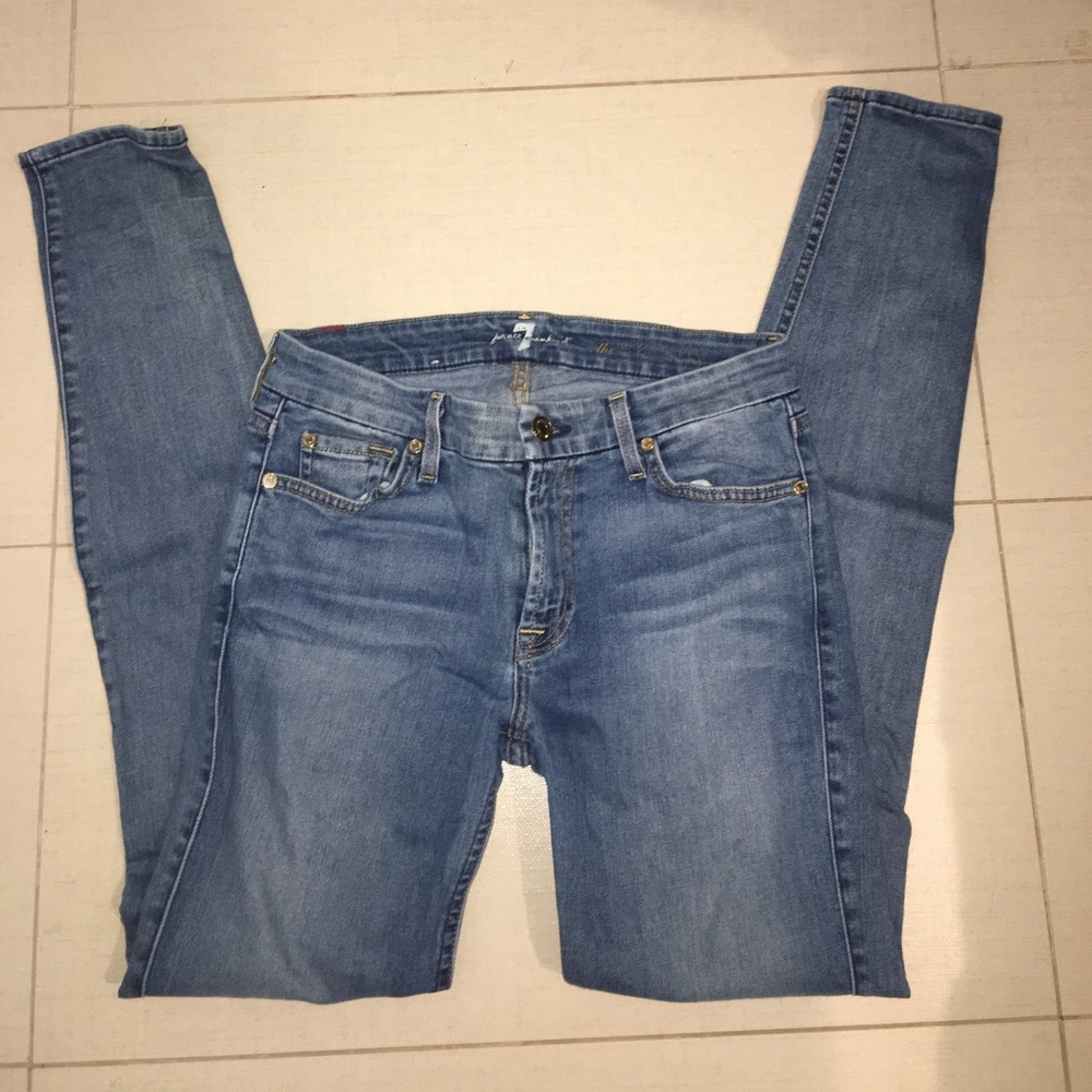 Barely worn 7 light wash jeans