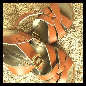 Kids Saltwater tan sandals