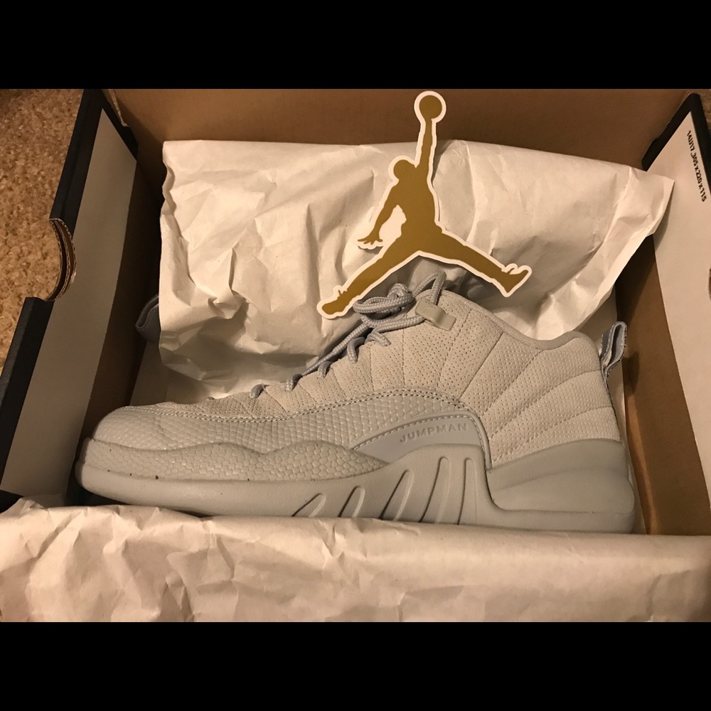 Jordan 12 retro low BG