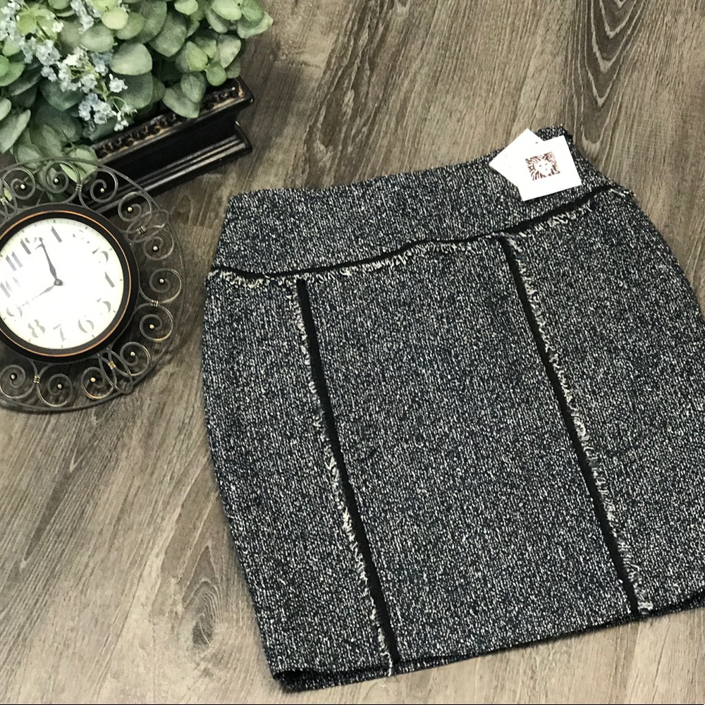 Anne Klein size 4 Juniper Combo Tweed Pencil Skirt