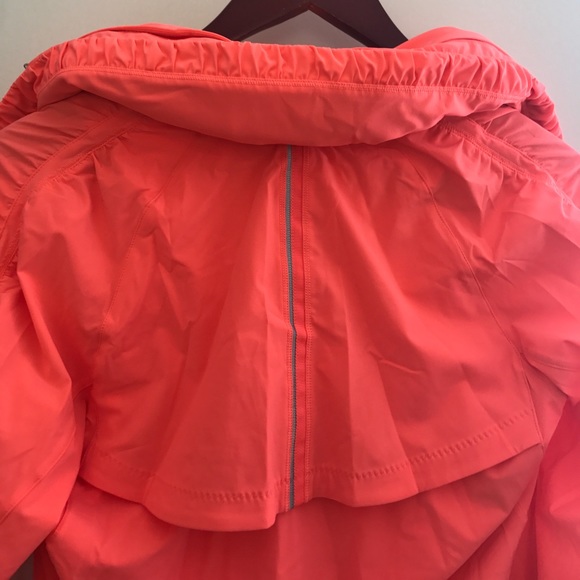 Lululemon jacket - Picture 6 of 7