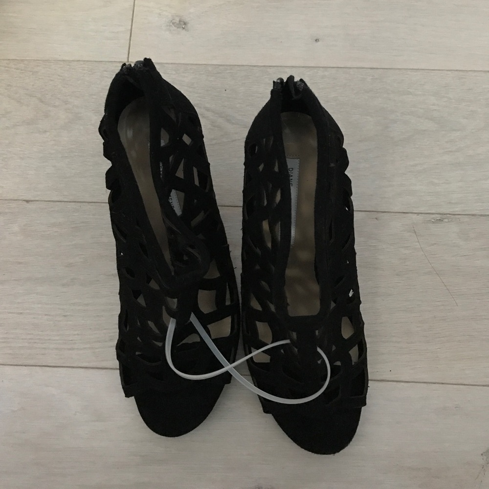 Diane von Furstenberg heels in 8.5