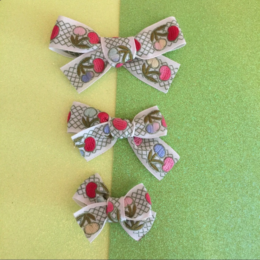 Headband bow