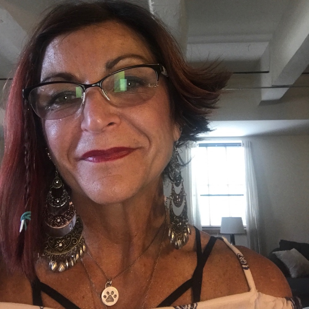 Meet your Posher, Jane