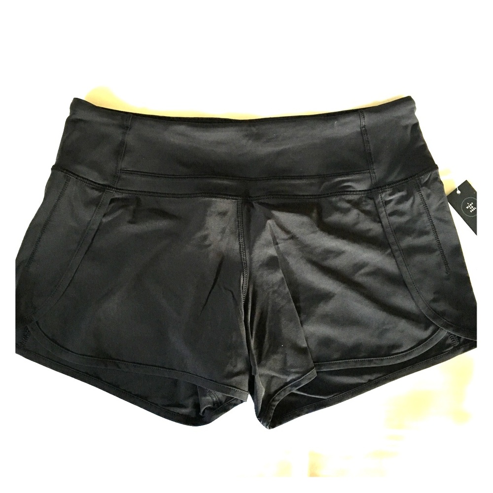 Lululemon size 6