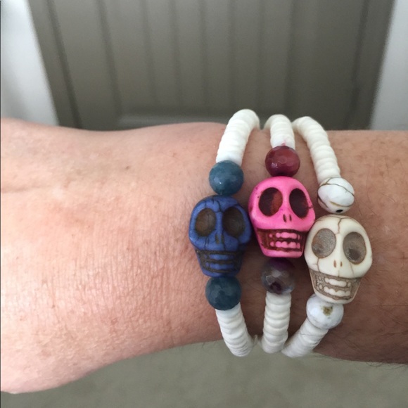 Set of Three skulls Bracelets ! - Picture 2 of 8