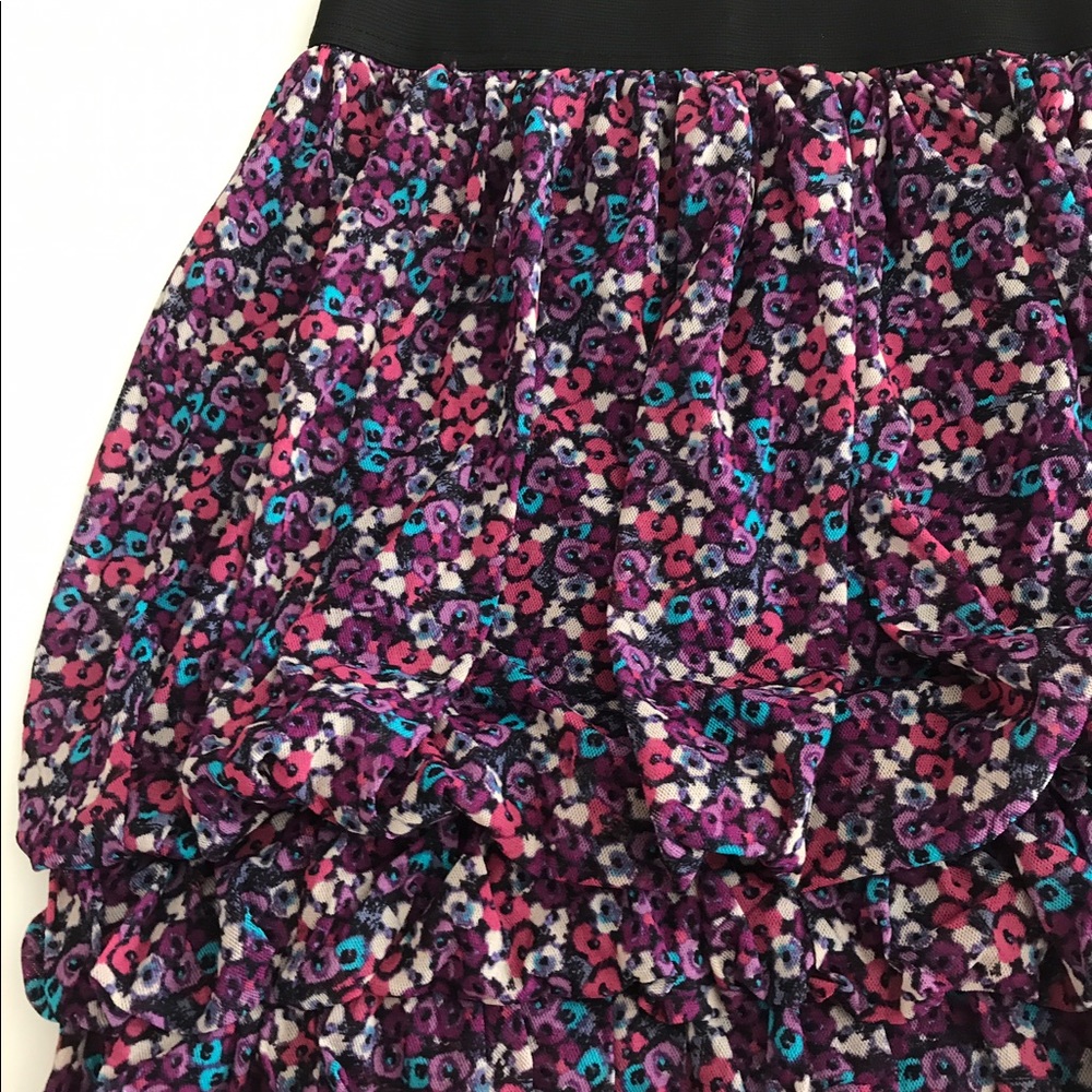 Express Ruffled Floral Skirt - Picture 4 of 5