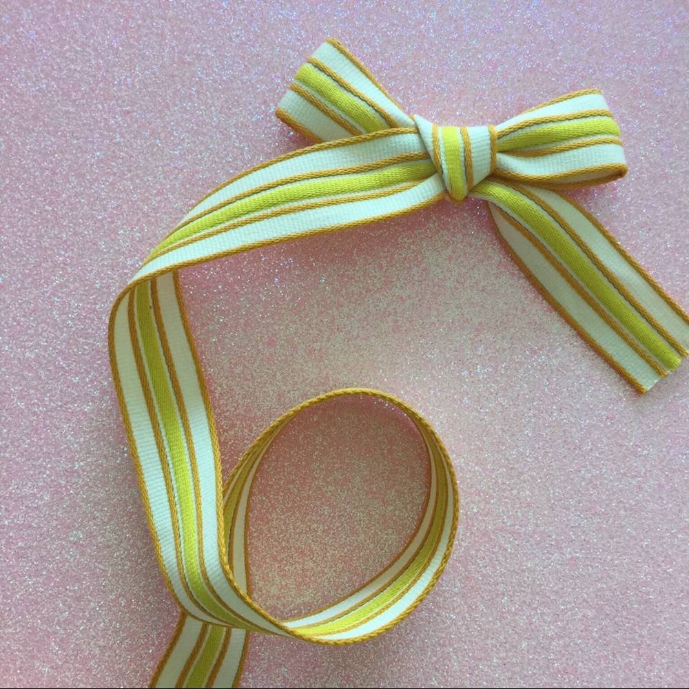 Headband bow