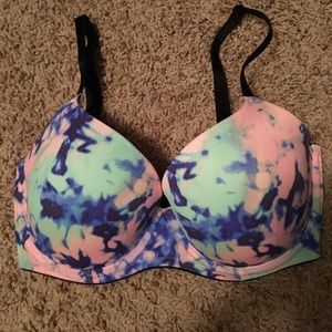 Victoria's Secret Pink Lightly Lined Bra