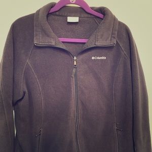 Columbia Fleece sweater