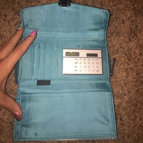 Wallet - Picture 2 of 4