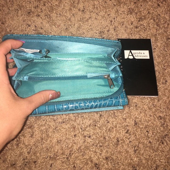 Wallet - Picture 3 of 4