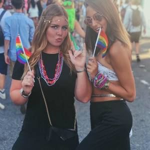 Meet your Posher, Courtney