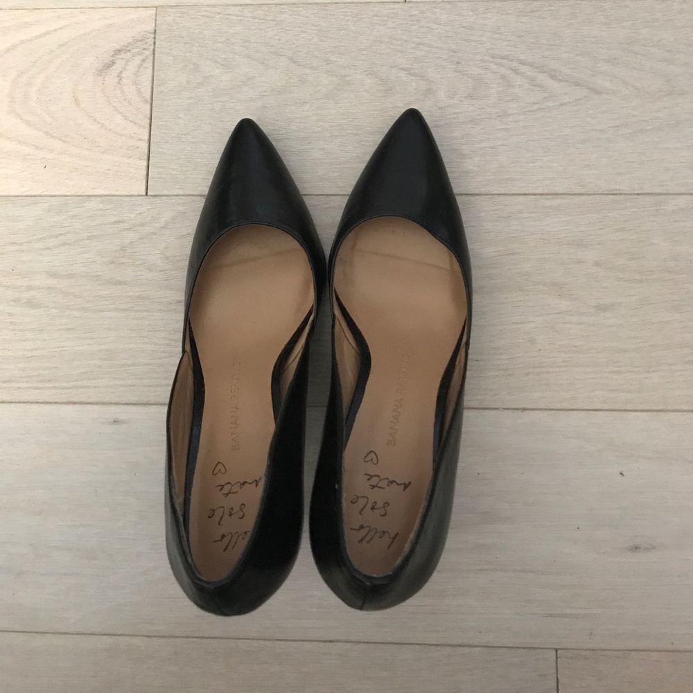 Banana republic pointed heels size 8.5