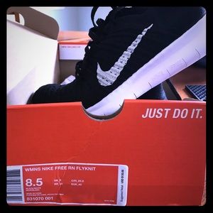 Women's Nike Free Run Flyknit
