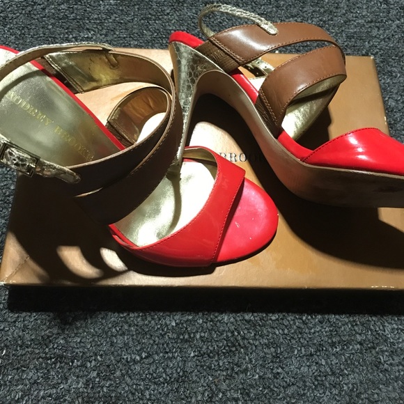 Audrey Brook Sandals - Picture 3 of 4