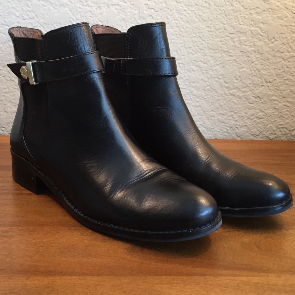 Louise et Cie; Black ankle booties; Women's 7