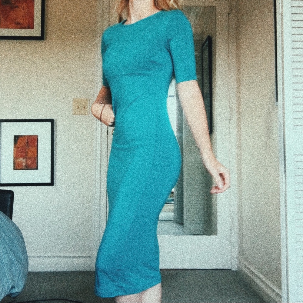 Blue stretchy midi dress