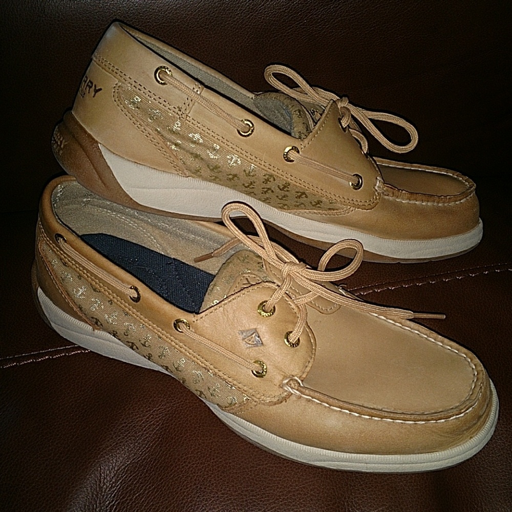 Sperry Woman's Shoes - Intrepid, Gold Anchors