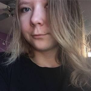 Meet your Posher, Alexis