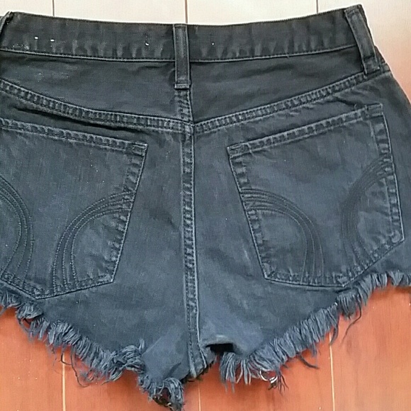 HOLLISTER BLACK DESTROYED JEAN SHORTS - Picture 2 of 4