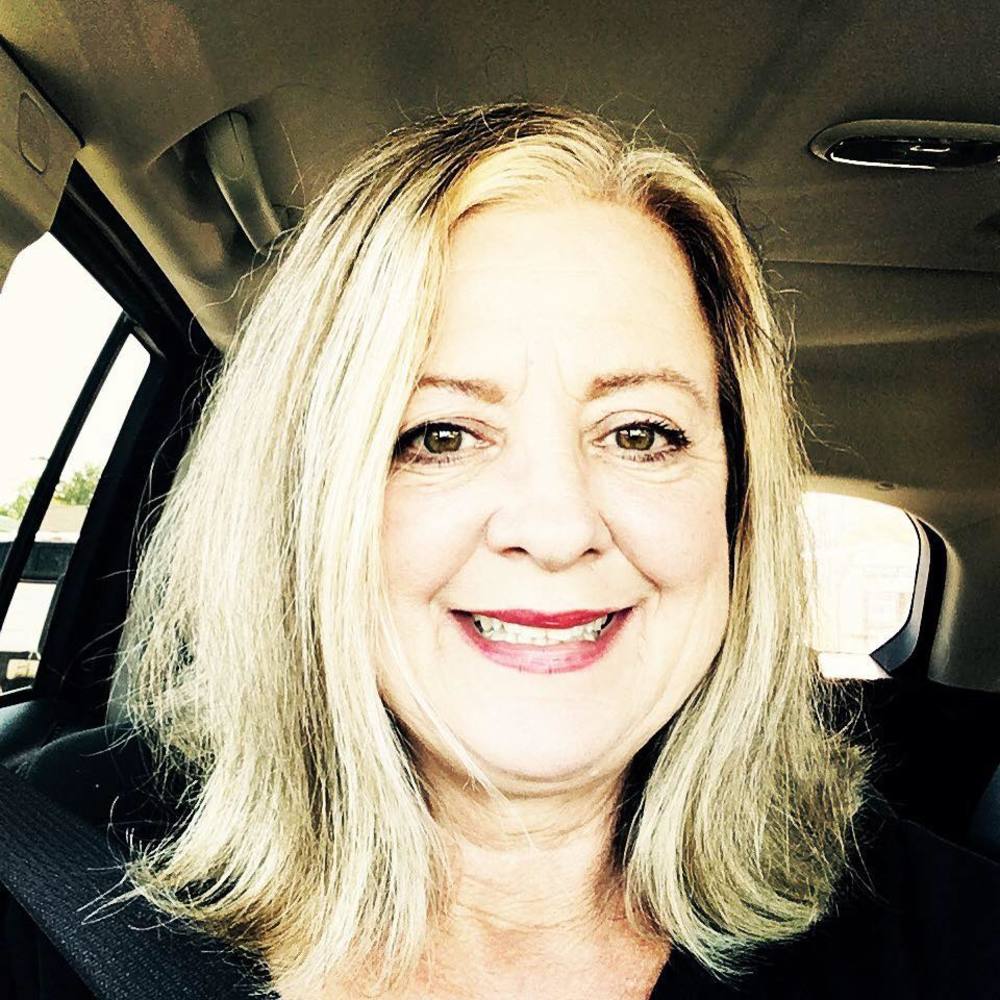 Meet your Posher, Deborah