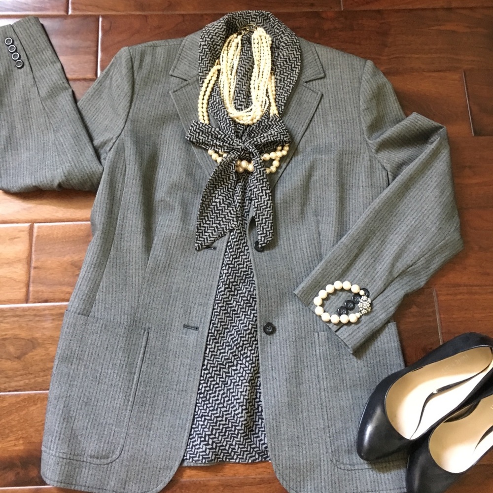 Gray tones blazer